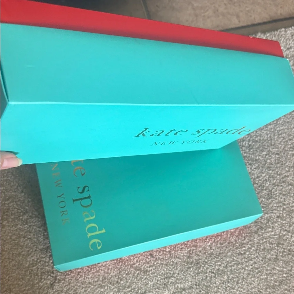 Kate Spade Turquoise Boxes with Gold Accents ♠️